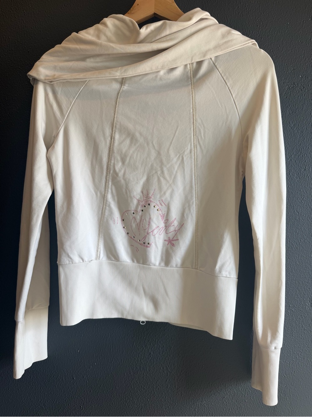 Women's sweater - Picture 2 of 4